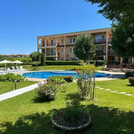 Sozopolis Hills - B1 - 3-room - 10 Min From The * Sosopol